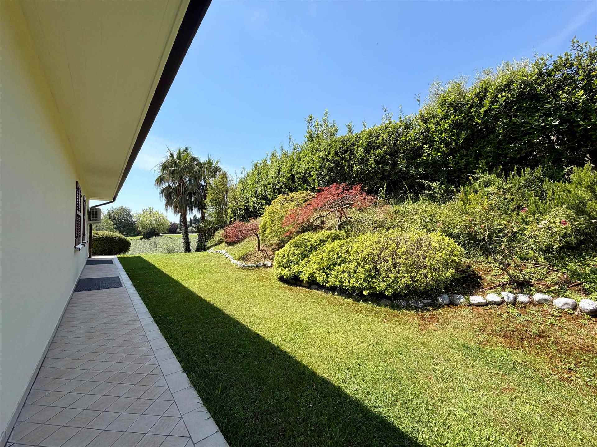 Villa unifamiliare con piscina e vista lago, Soiano Del Lago