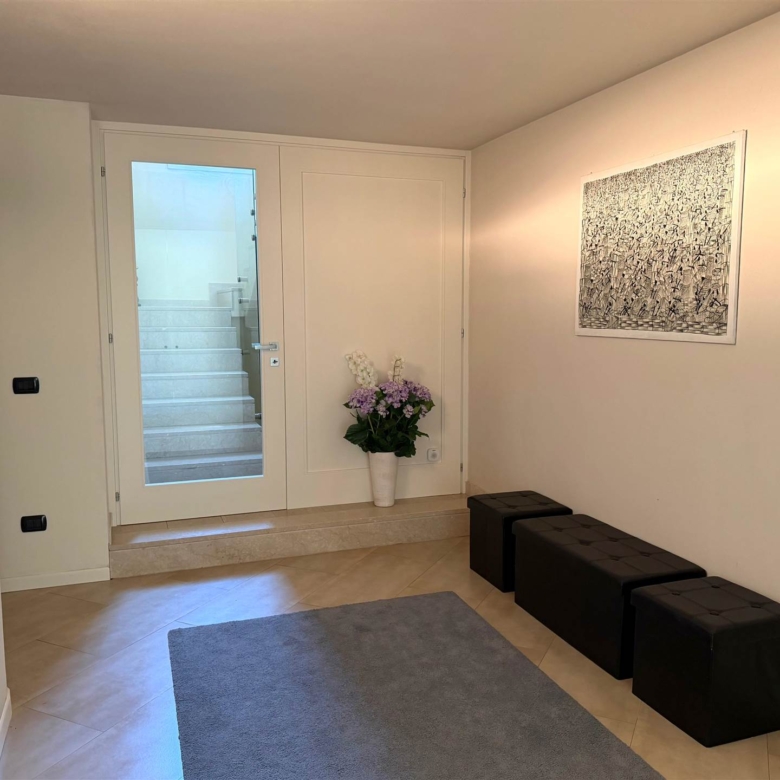Villa unifamiliare con piscina e vista lago, Soiano Del Lago