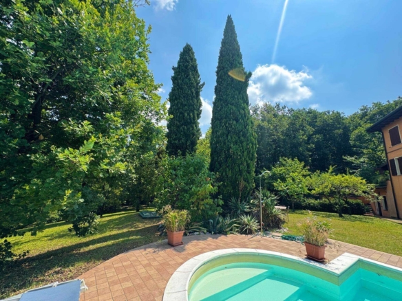 RUSTICO CASALE IN VENDITA A DESENZANO DEL GARDA