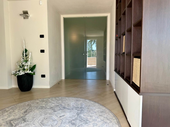 Villa unifamiliare con piscina e vista lago, Soiano Del Lago