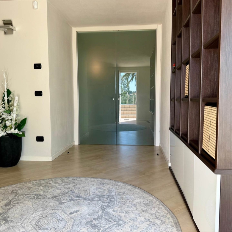 Villa unifamiliare con piscina e vista lago, Soiano Del Lago