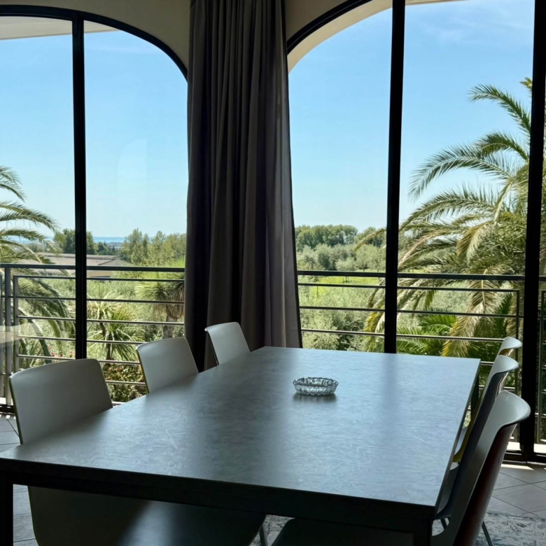 Villa unifamiliare con piscina e vista lago, Soiano Del Lago