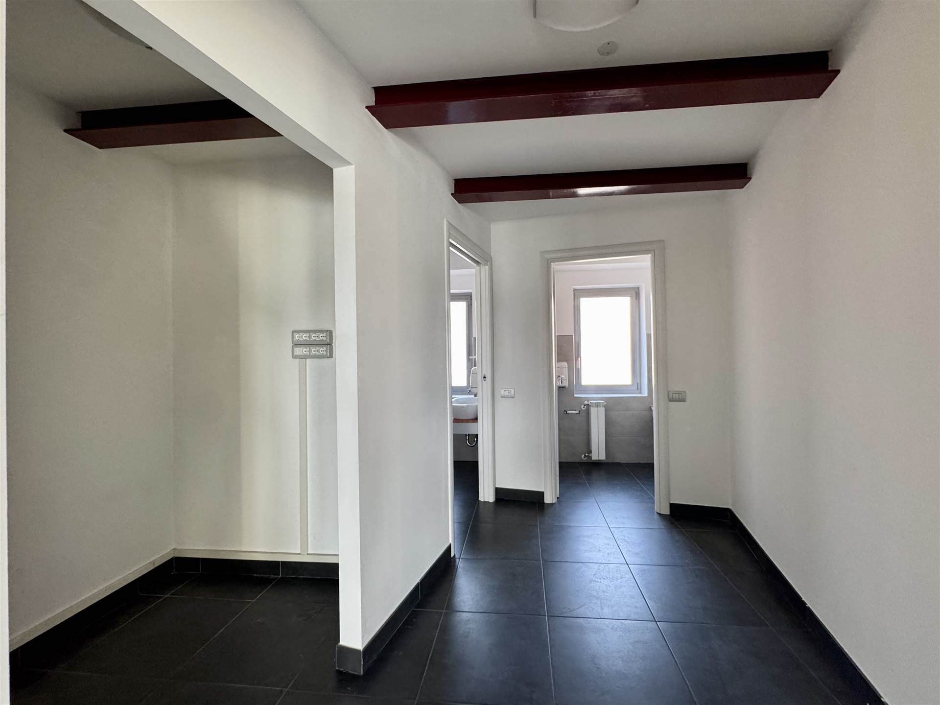 UFFICIO/STUDIO