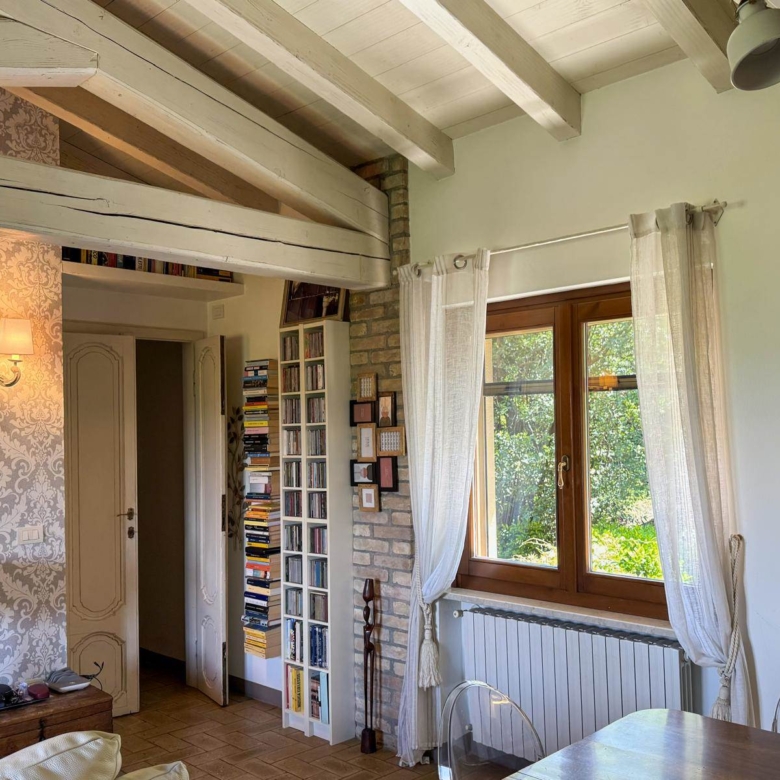 RUSTICO CASALE IN VENDITA A DESENZANO DEL GARDA