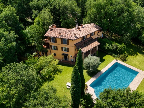RUSTICO CASALE IN VENDITA A DESENZANO DEL GARDA