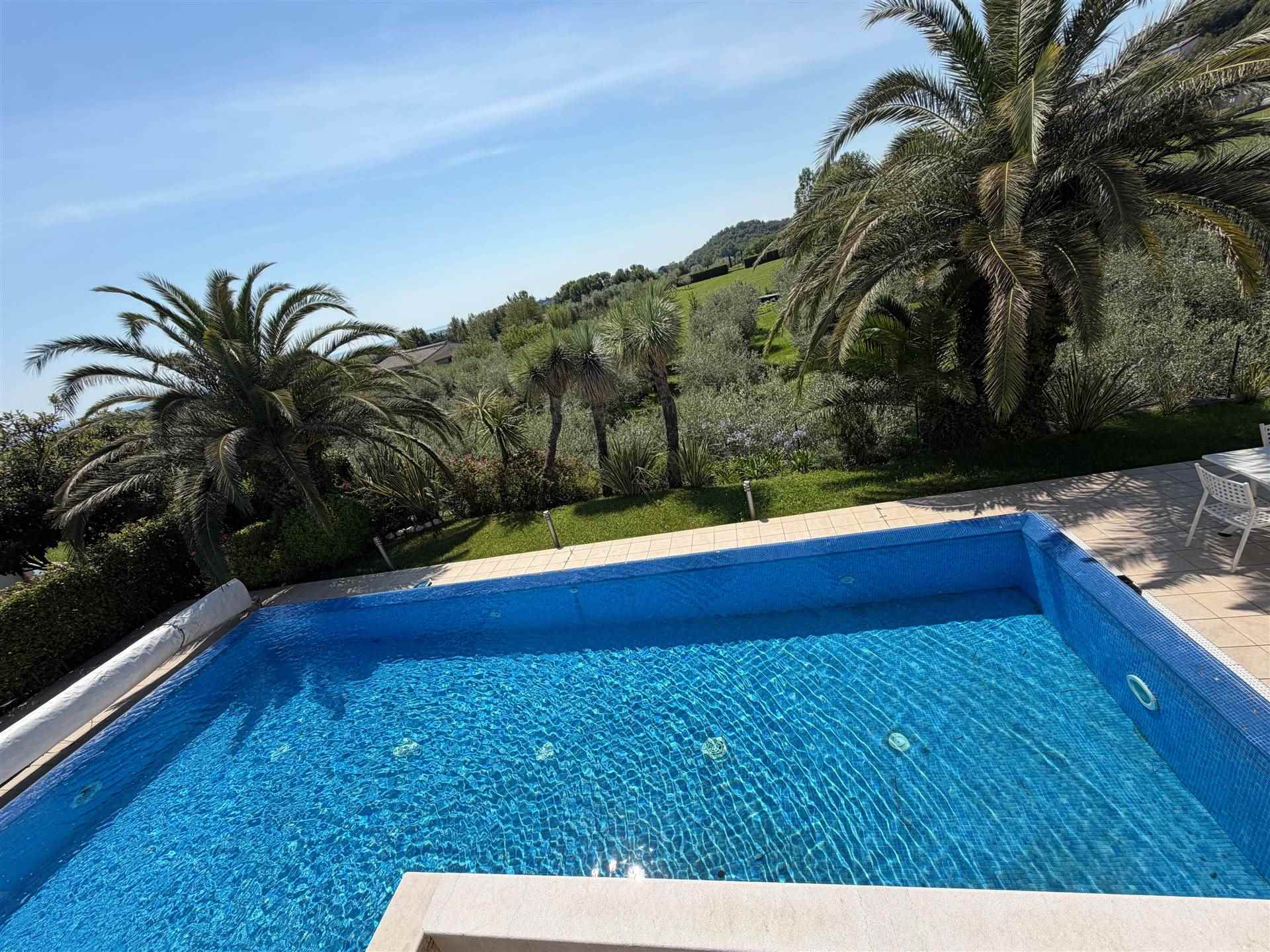 Villa unifamiliare con piscina e vista lago, Soiano Del Lago