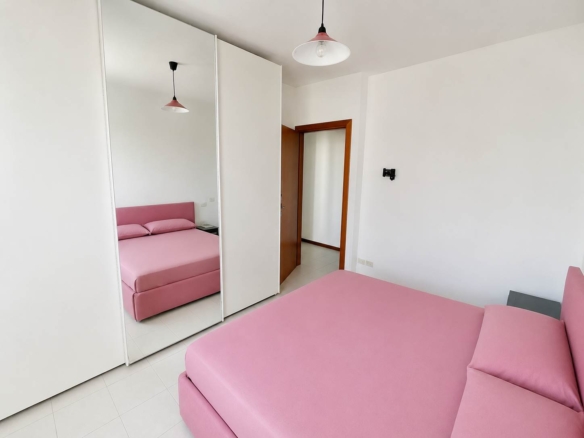 Desenzano d/G, bilocale zona Colombare.