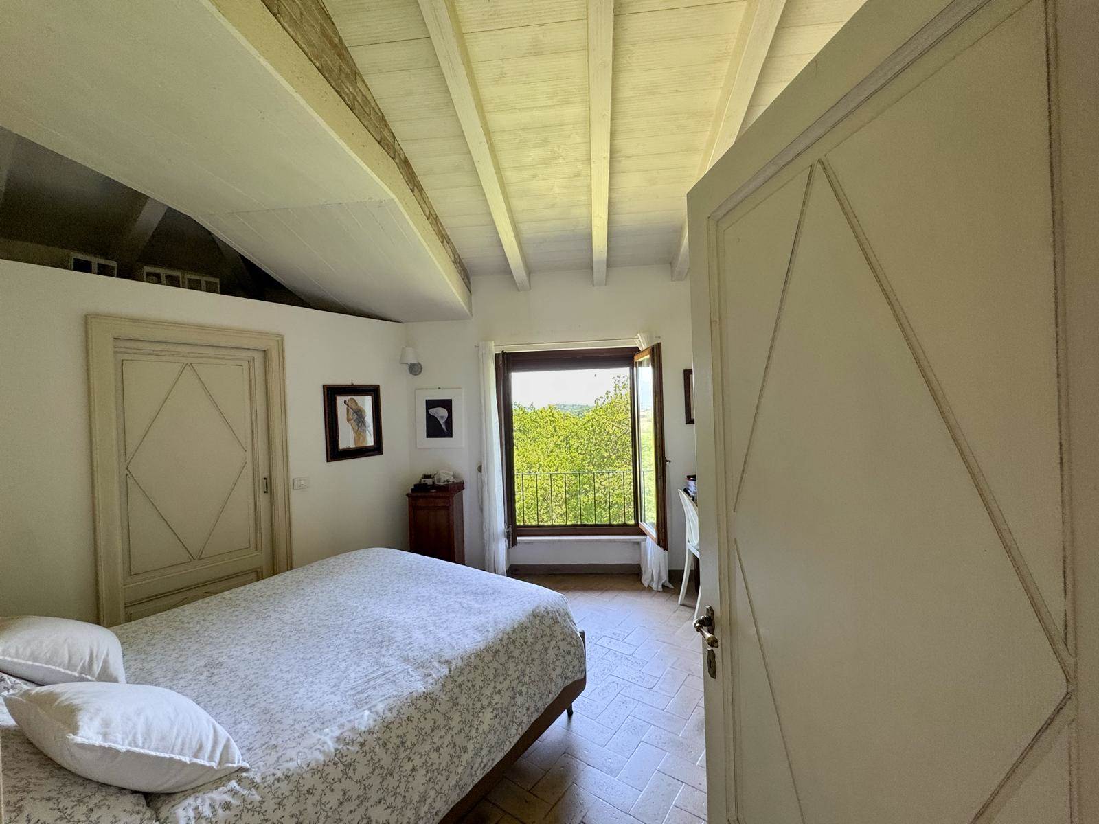 Foto RUSTICO CASALE IN VENDITA A DESENZANO DEL GARDA