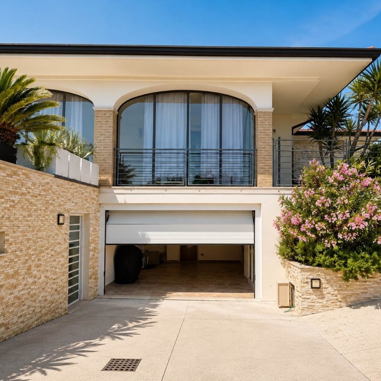 Villa unifamiliare con piscina e vista lago, Soiano Del Lago