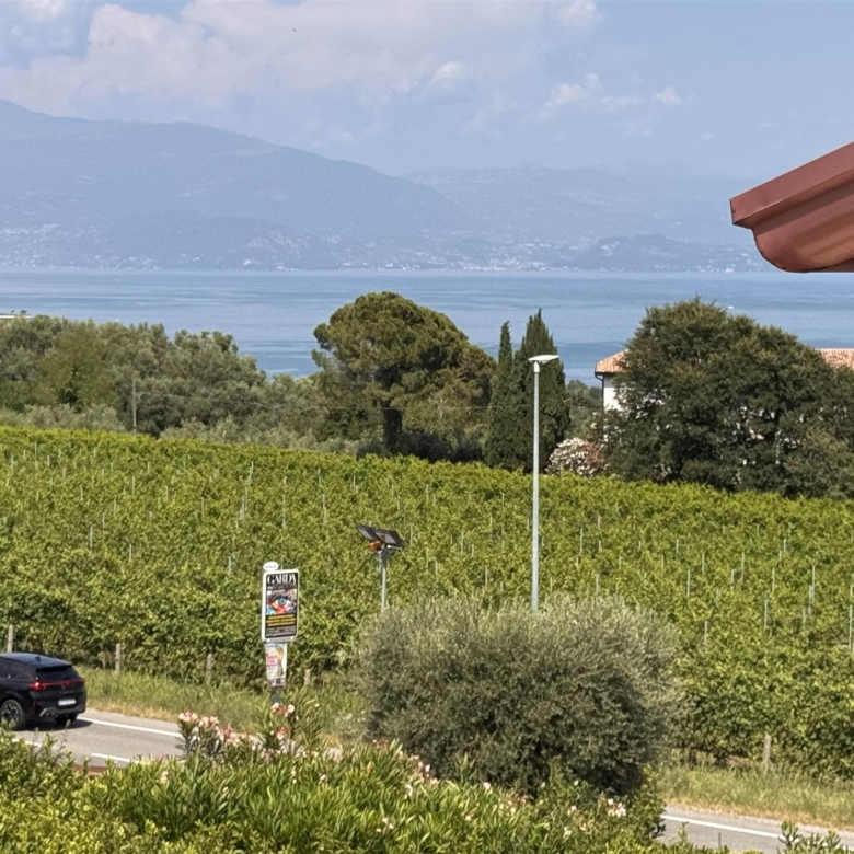 Villetta a schiera vista lago !!!