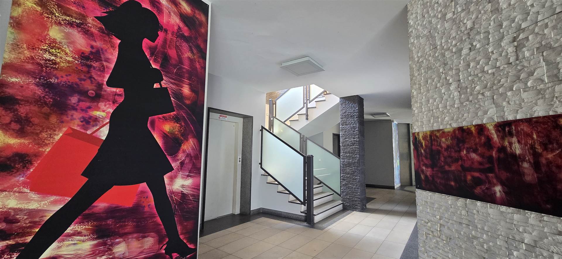 UFFICIO/STUDIO