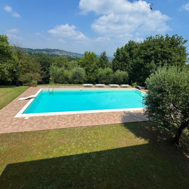 RUSTICO CASALE IN VENDITA A DESENZANO DEL GARDA