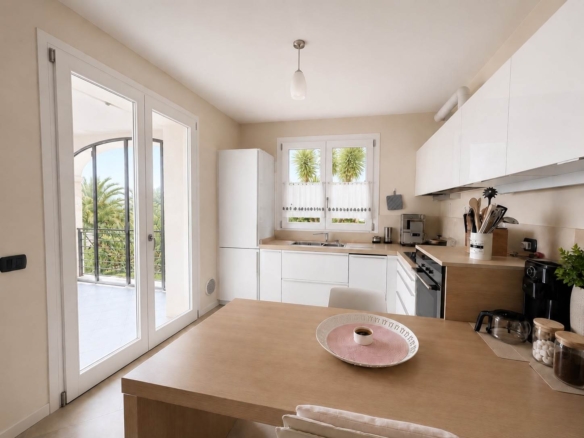 Villa unifamiliare con piscina e vista lago, Soiano Del Lago