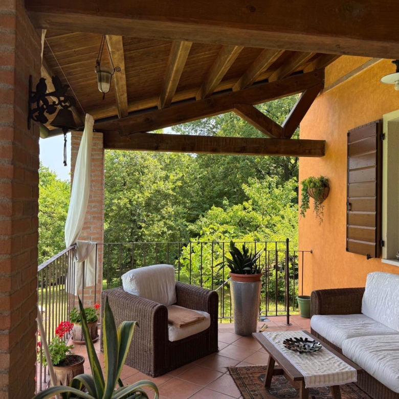 RUSTICO CASALE IN VENDITA A DESENZANO DEL GARDA