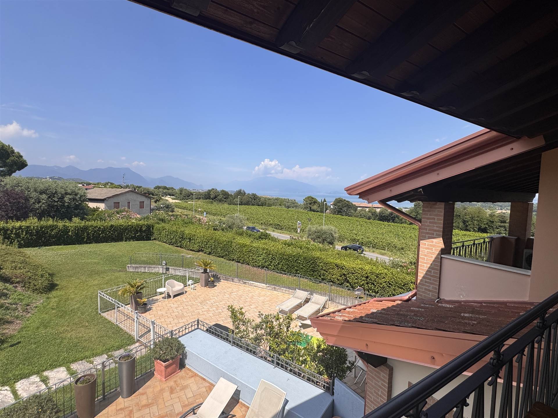 Villetta a schiera vista lago !!!