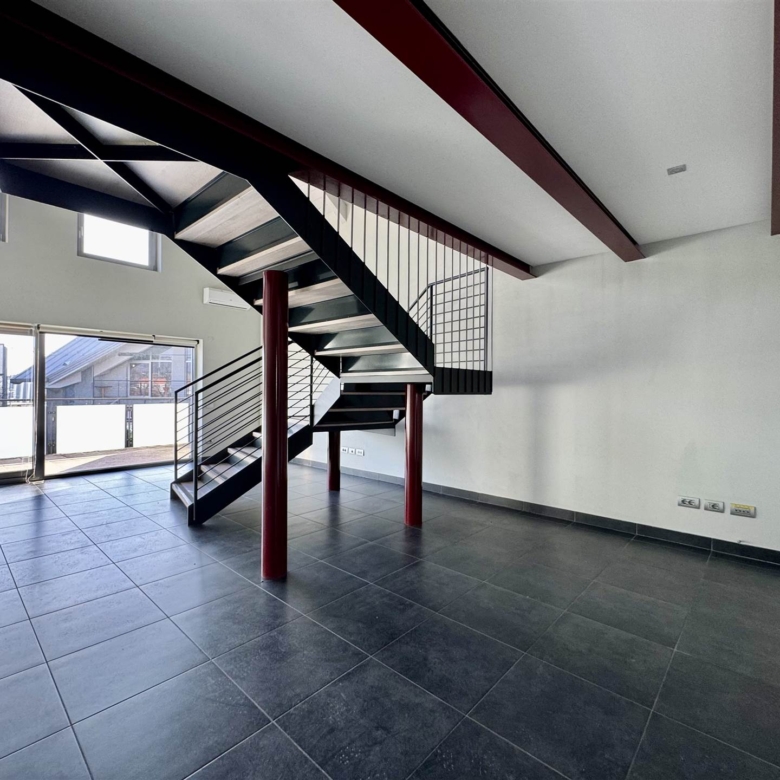 UFFICIO/STUDIO