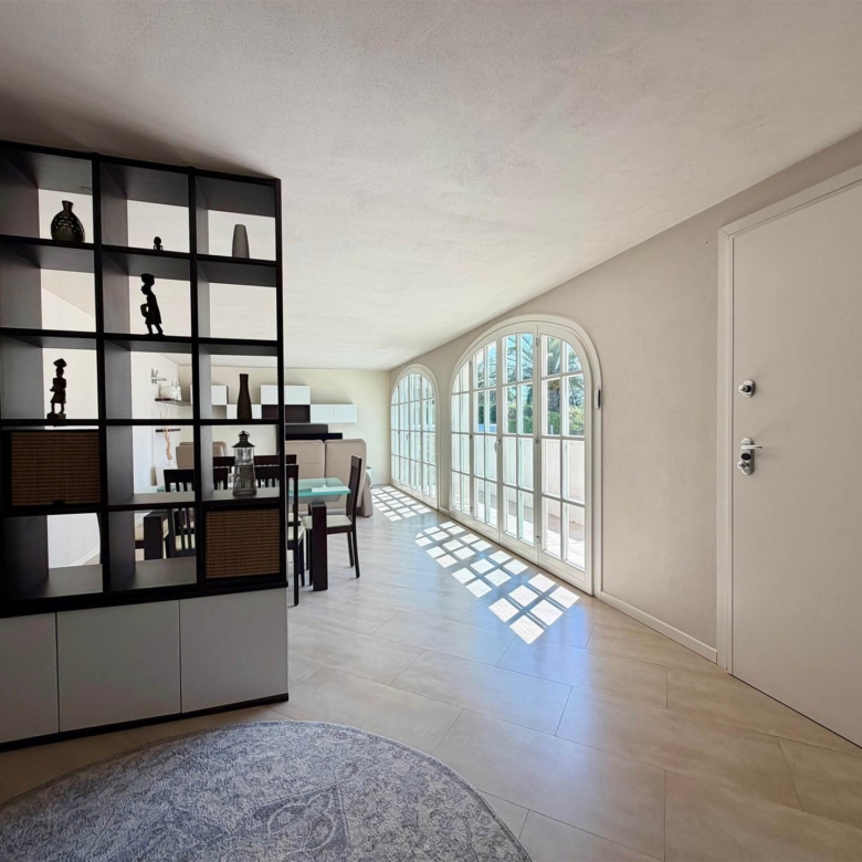 Villa unifamiliare con piscina e vista lago, Soiano Del Lago