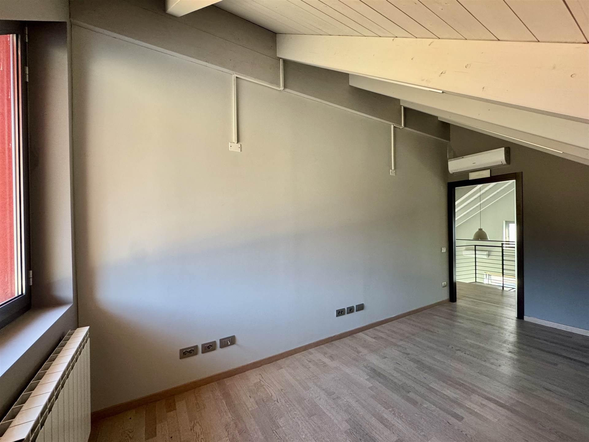 UFFICIO/STUDIO