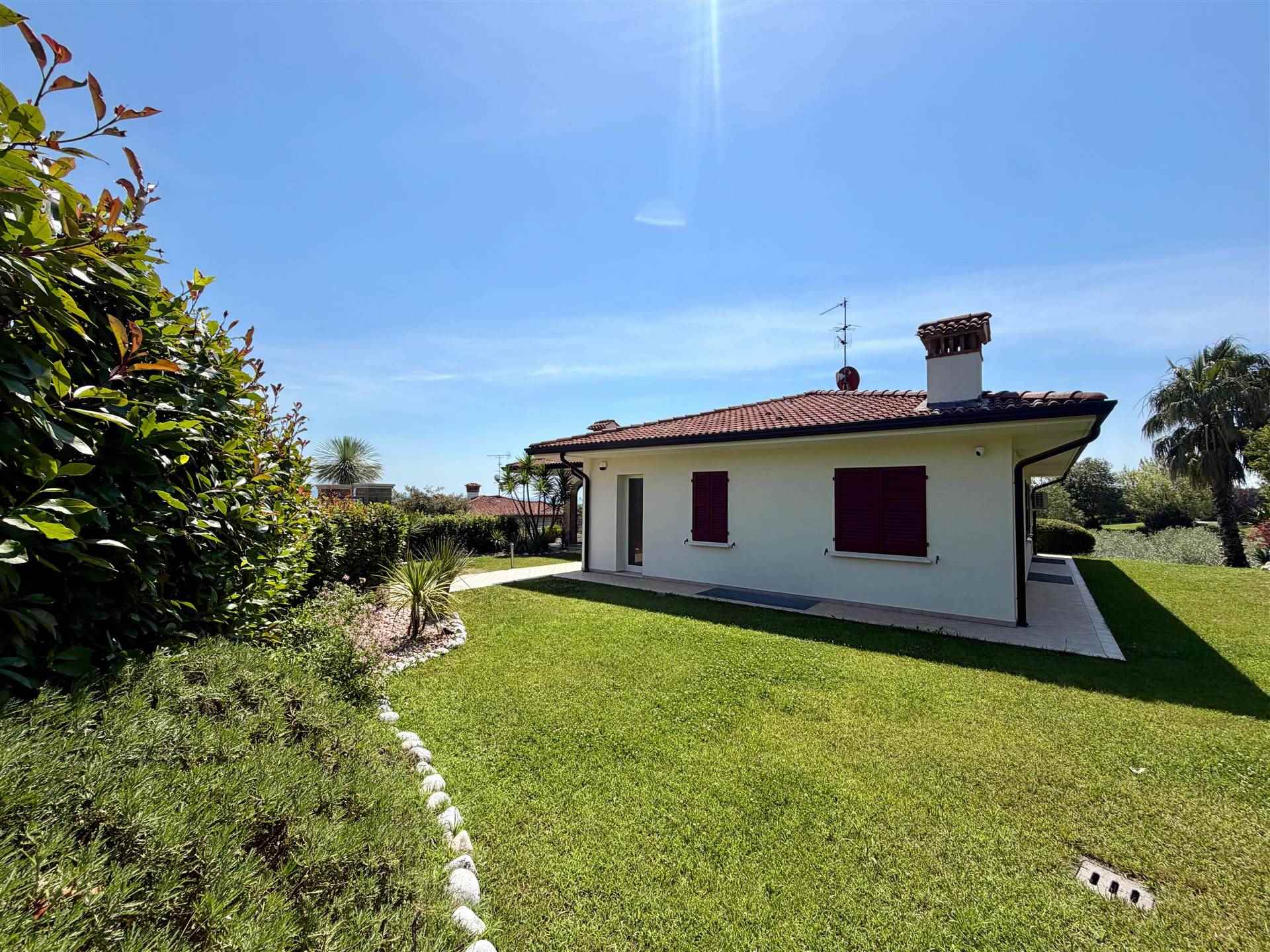 Villa unifamiliare con piscina e vista lago, Soiano Del Lago